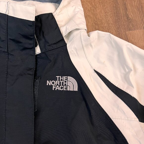 The North Face HyVent Waterproof Ski Winter Jacket with Detachable Hood Sz M - Picture 2 of 16